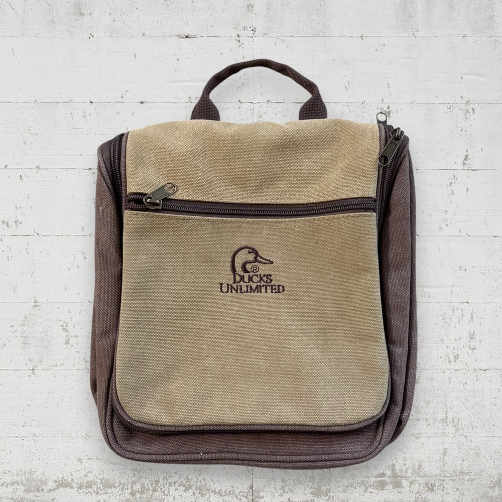 Ducks Unlimited Men's Canvas Toiletry Bag in Khaki/Brown